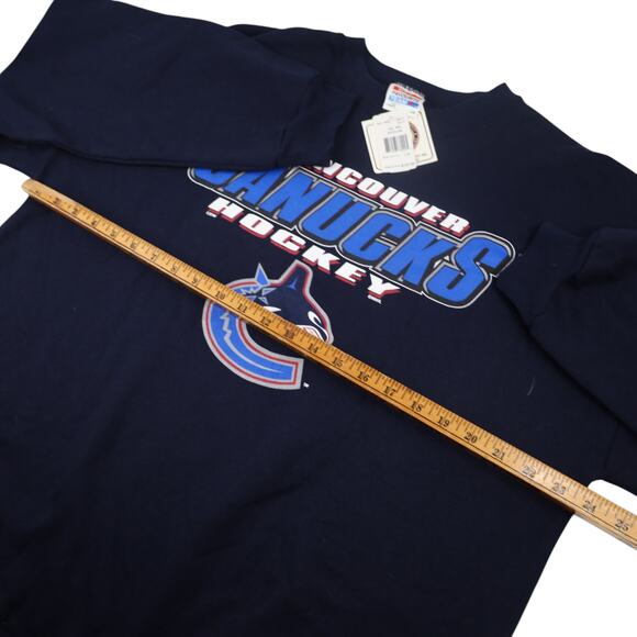 Vintage 90s NWT Starter Vancouver Canucks Hockey Graphic Sweatshirt - Picture 8 of 10